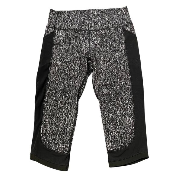 Lululemon Athletica Fit Physique Crop Leggings Jacquard approx 12 Black White - Picture 2 of 14